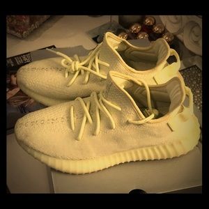 The Adidas Yeezy Boost 350 V2 “Butter” size 10